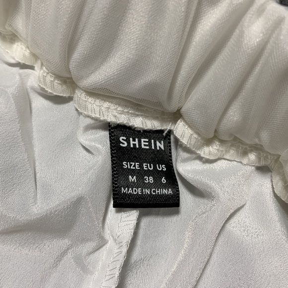 Shein white tulle skirt size medium - Picture 2 of 2